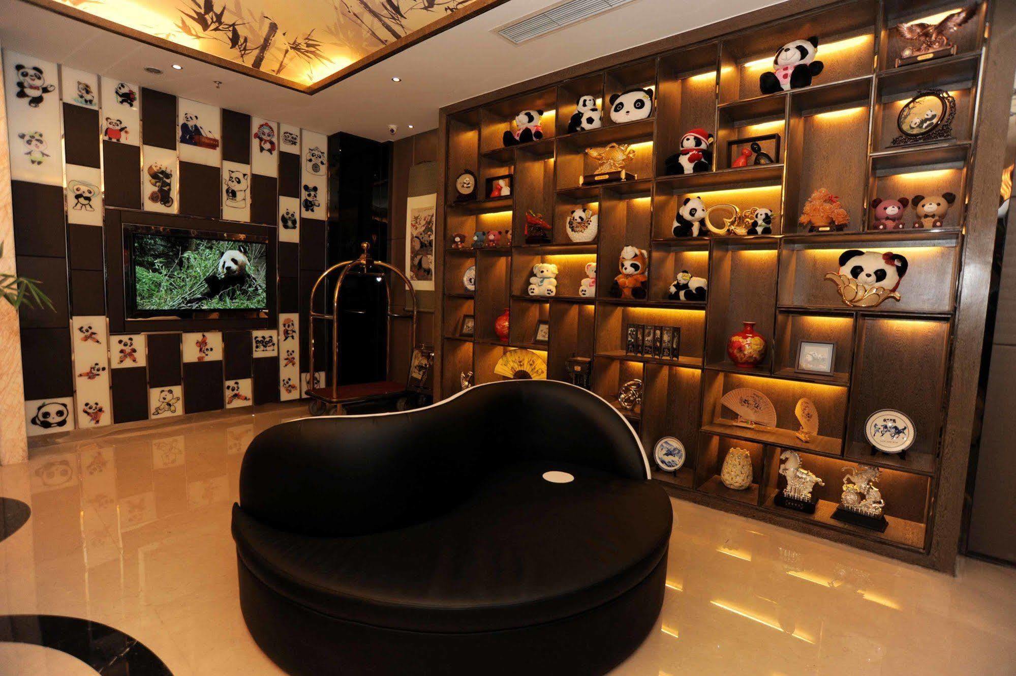 Chengdu Panda Prince Culture Hotel Екстериор снимка