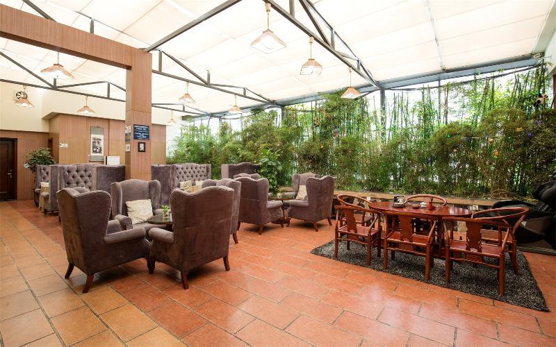 Chengdu Panda Prince Culture Hotel Екстериор снимка