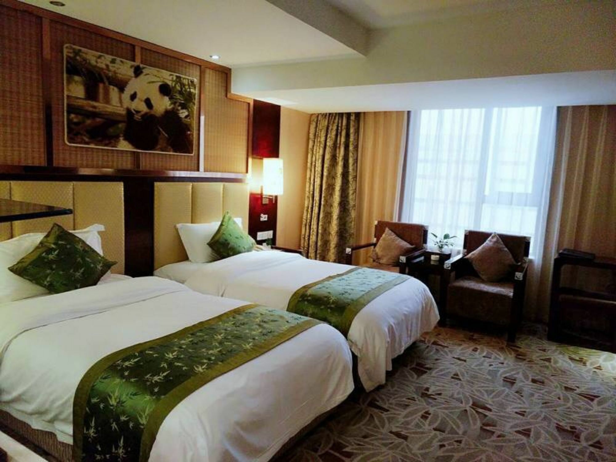 Chengdu Panda Prince Culture Hotel Екстериор снимка
